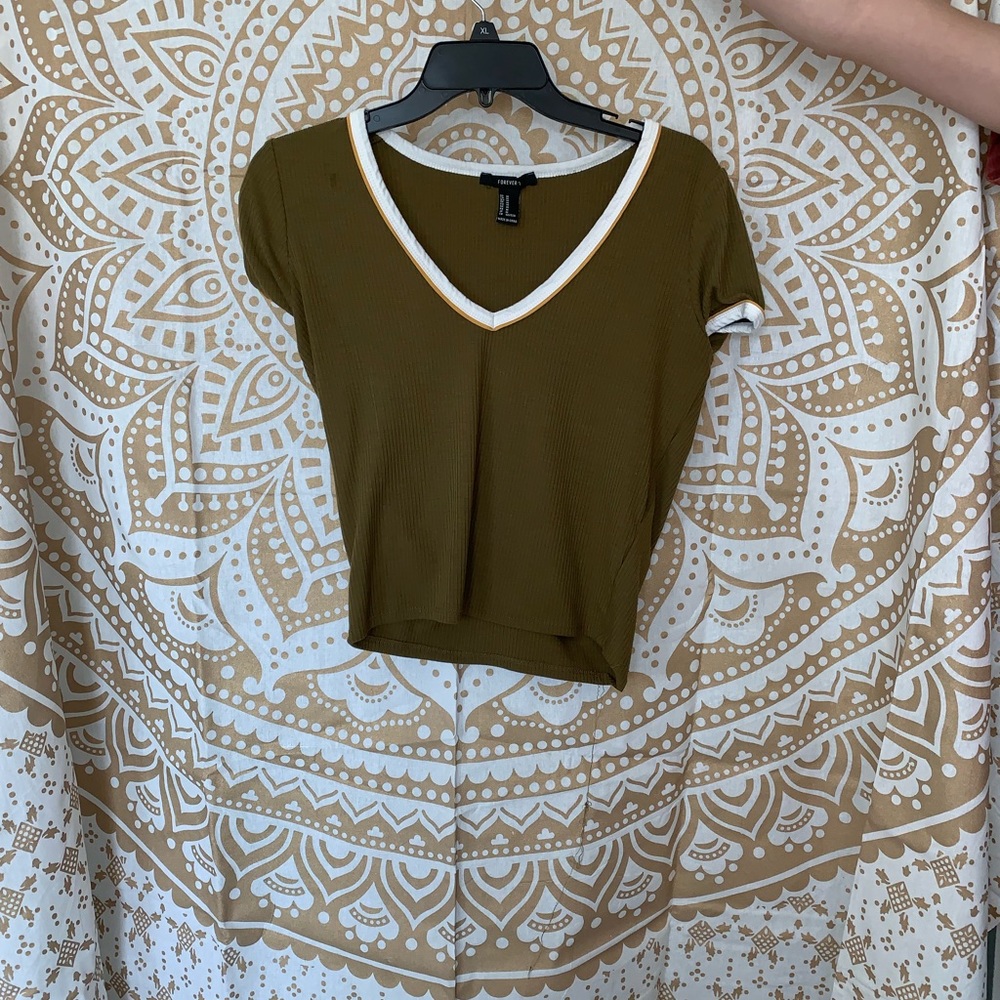FOREVER 21 crop top